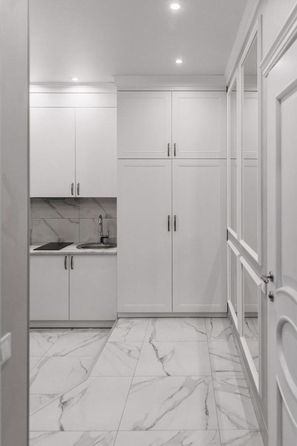 Royal Tower Vip Smart Apartments 1 Киев Экстерьер фото